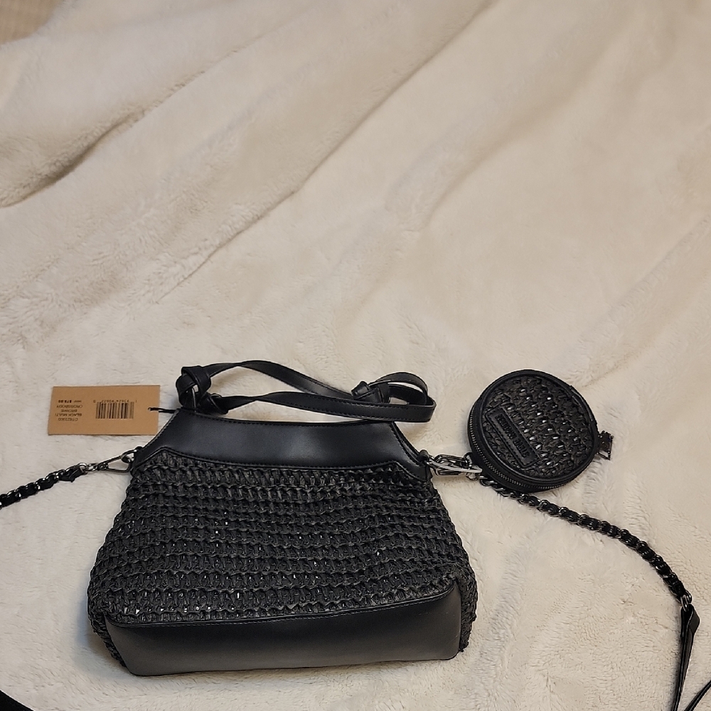 Elegant Steve Madden Black Woven Women's Bag